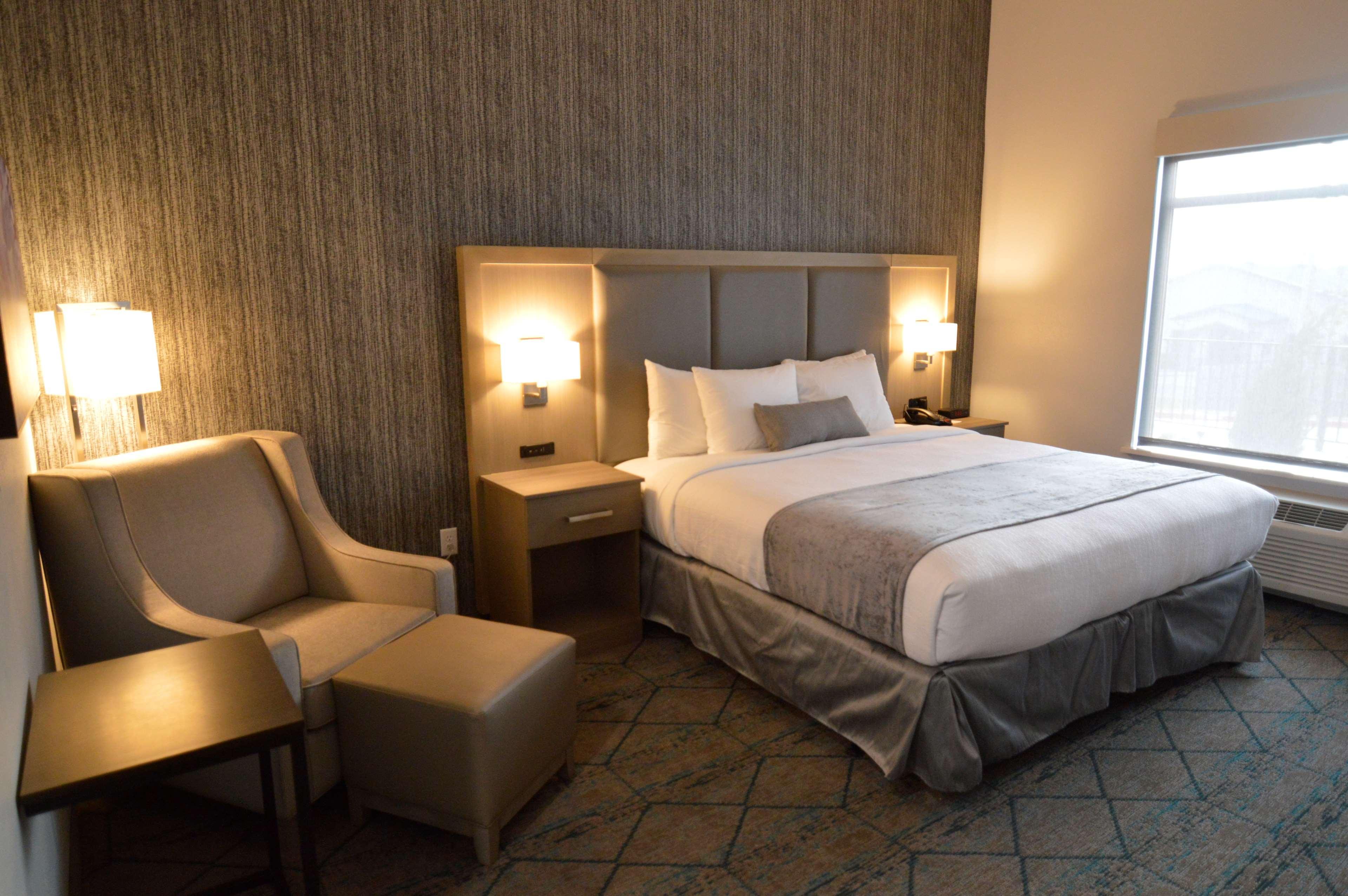 Best Western Plus Executive Residency Oklahoma City I-35 Extérieur photo